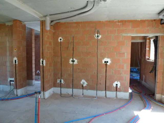Rénovation électrique complète à Le Tallud (79), réalisé par ROY HABITAT — vue 1