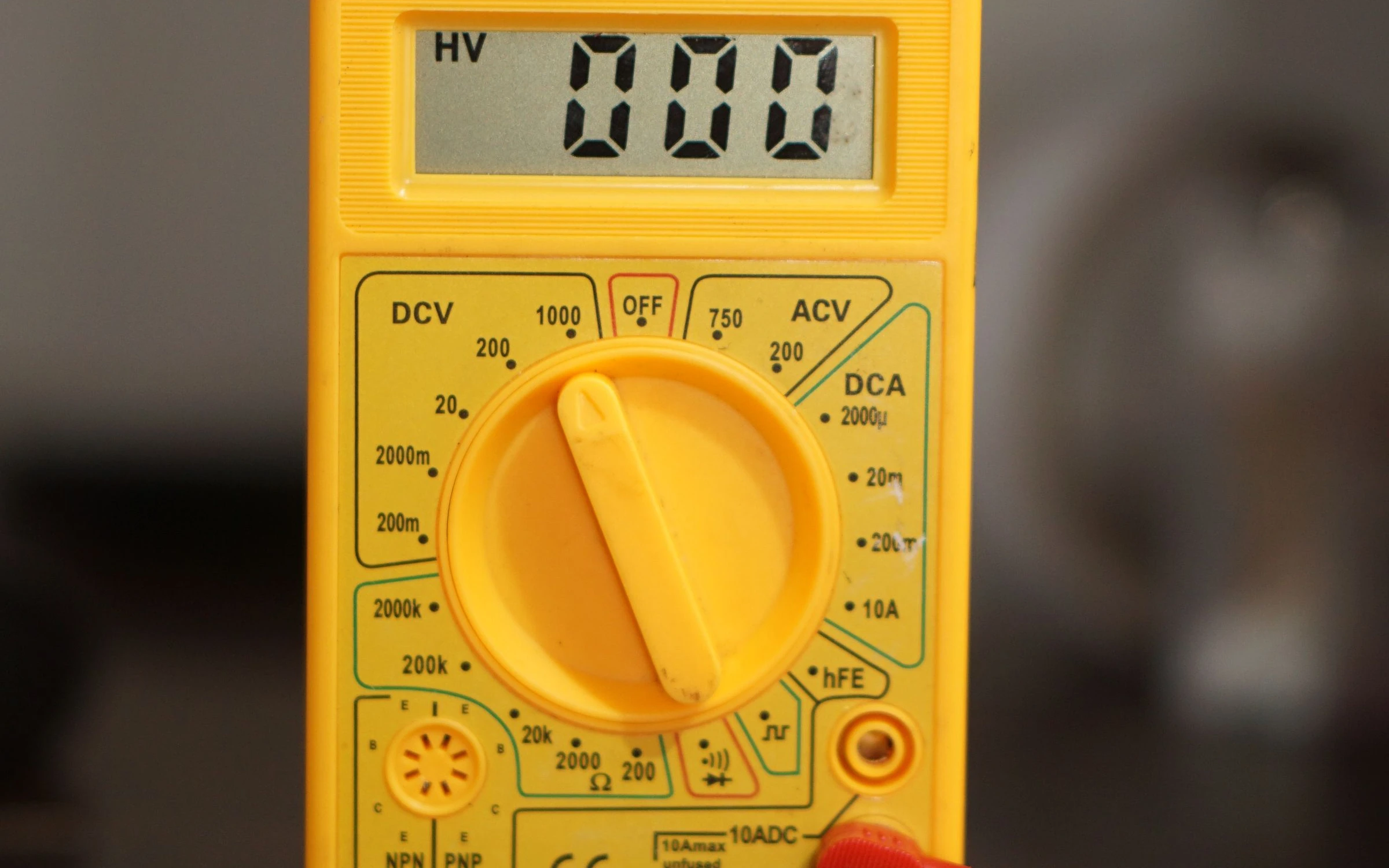 La différence entre ampère, volt et watt : comprendre simplement l&rsquo;électricité