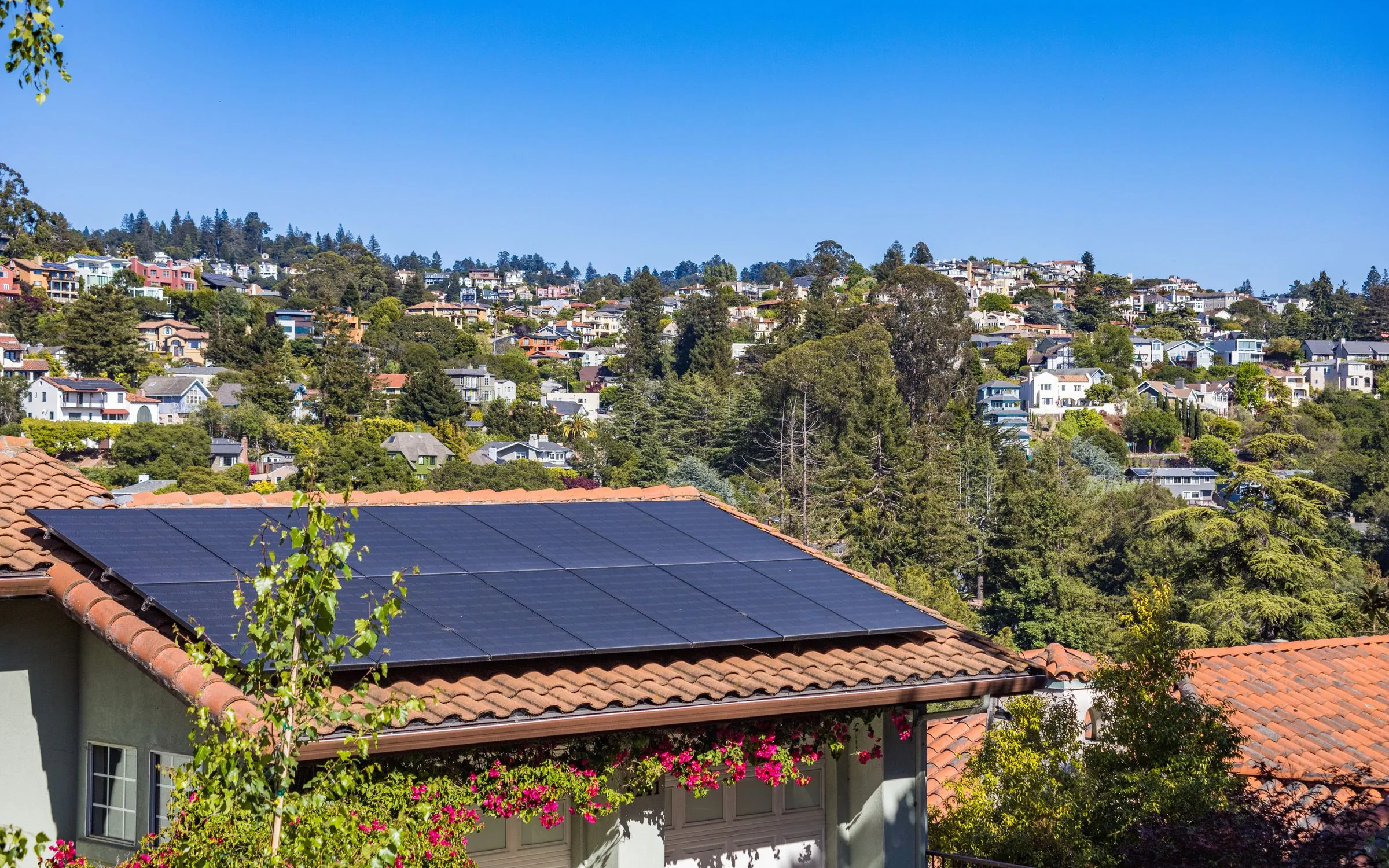 Chauffage électrique et panneaux solaires : est-ce un bon mariage ?