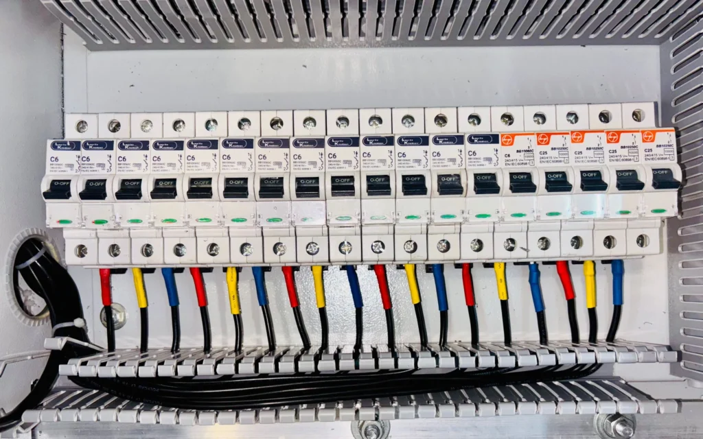 Mise aux normes électrique à Saint-Maixent-l&rsquo;École : comprendre et agir en 2026
